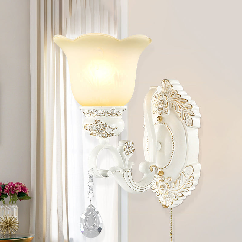 Skørter | Diagonal White Glass Wall Lamp Traditional 1/2 Lights Wall Lamp with Iridescent Resin Backplate