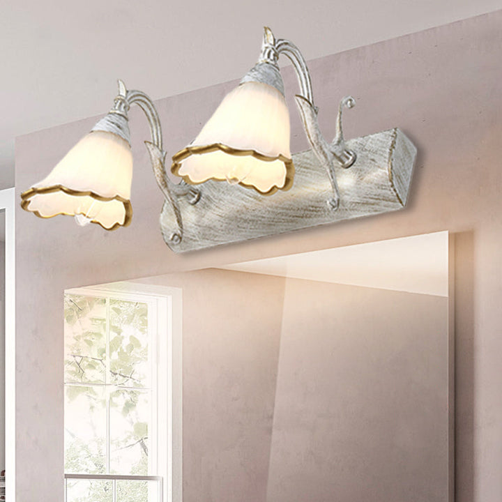 Skørter | Flower Wall Light Classic Opal Glass 2/3/4 Lights Bronze/White Make-Up Lighting