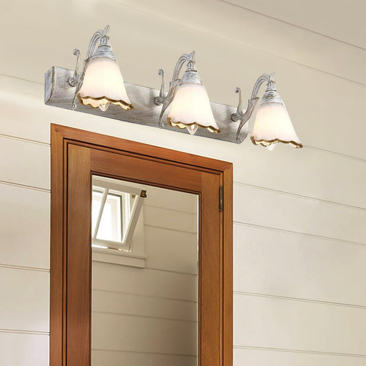 Skørter | Flower Wall Light Classic Opal Glass 2/3/4 Lights Bronze/White Make-Up Lighting