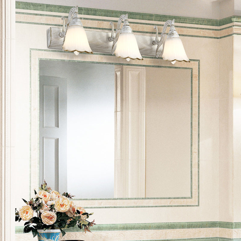 Skørter | Flower Wall Light Classic Opal Glass 2/3/4 Lights Bronze/White Make-Up Lighting