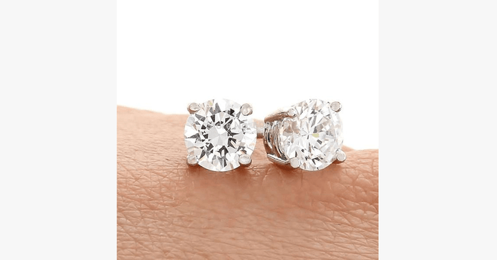 Lisslune | Crystal Stud Earrings - 4mm
