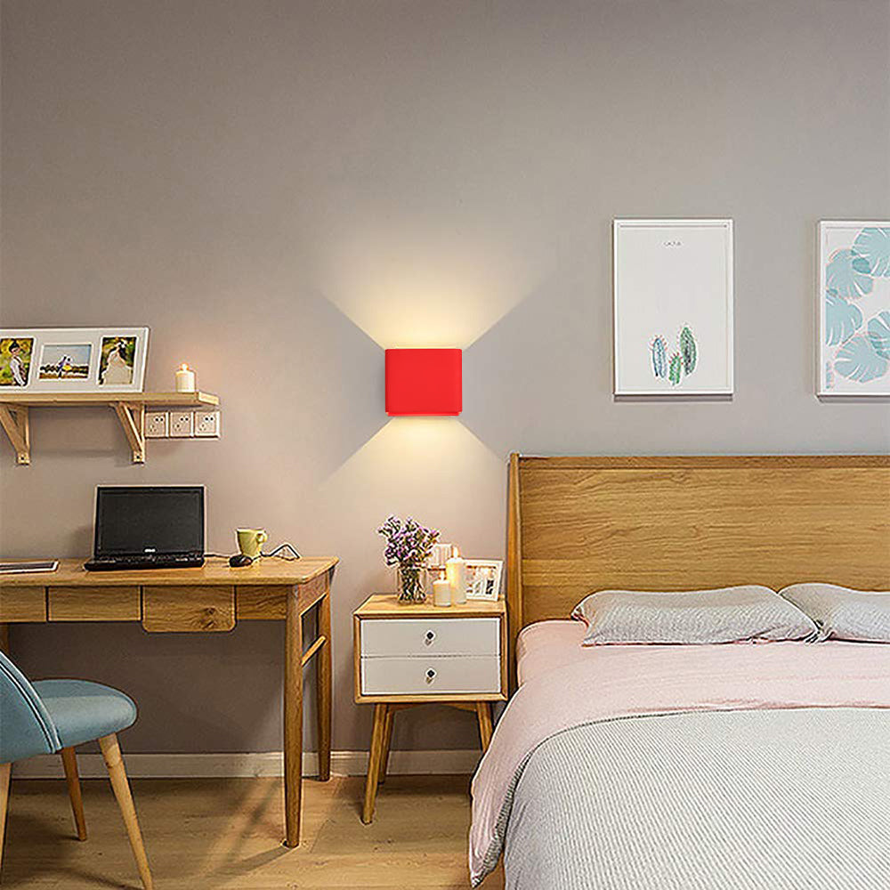 Lisslune | OrrSquare – Modern square wall lamp for stylish lighting