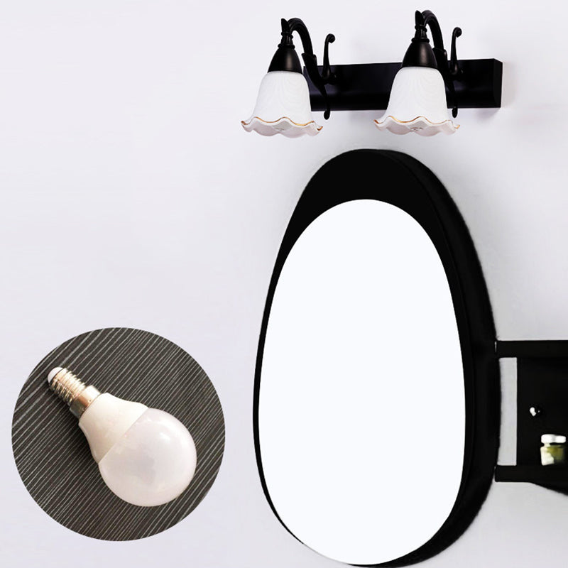 Skørter | 2 Lights Bathroom Lighting American Waterproof Lamp above Mirror in White Glass Shade