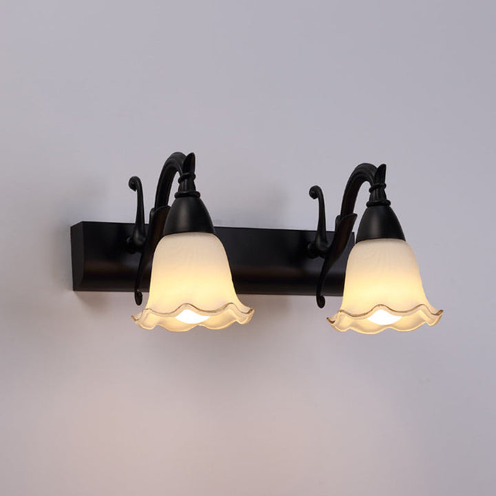 Skørter | 2 Lights Bathroom Lighting American Waterproof Lamp above Mirror in White Glass Shade