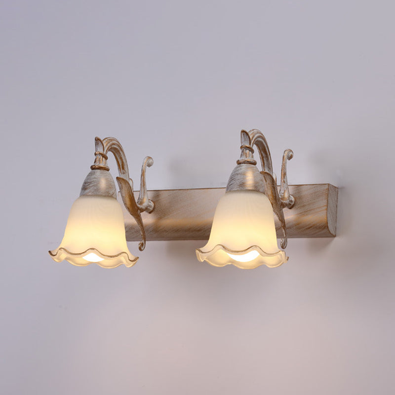Skørter | 2 Lights Bathroom Lighting American Waterproof Lamp above Mirror in White Glass Shade