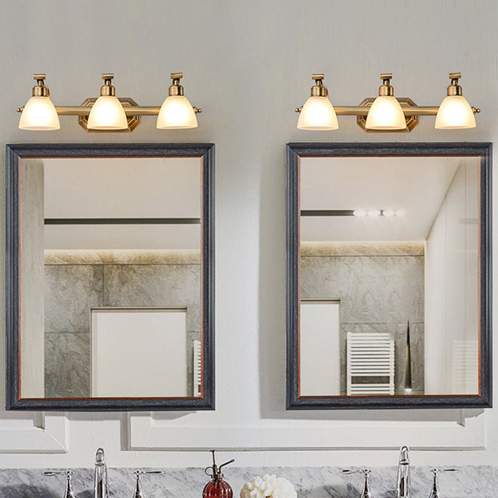 Skørter | American LED Bath Vanity Lighting Brass Bathroom Lighting for Makeup in Matte Glass Shade