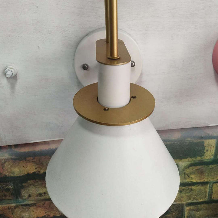 Skørter | Macaroon Style Wall Light Metal Colorful Wall Lamp for Hotel Bedroom