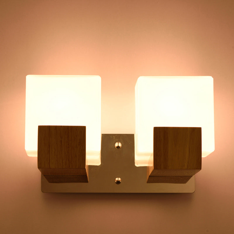 Skørter | Square Shape Wooden Wall Mount Light Modern Simple Glass Shade Wall Lamp for Bedroom