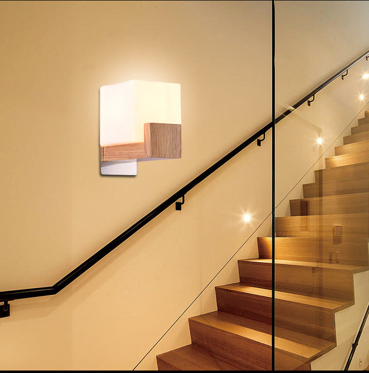 Skørter | Square Shape Wooden Wall Mount Light Modern Simple Glass Shade Wall Lamp for Bedroom