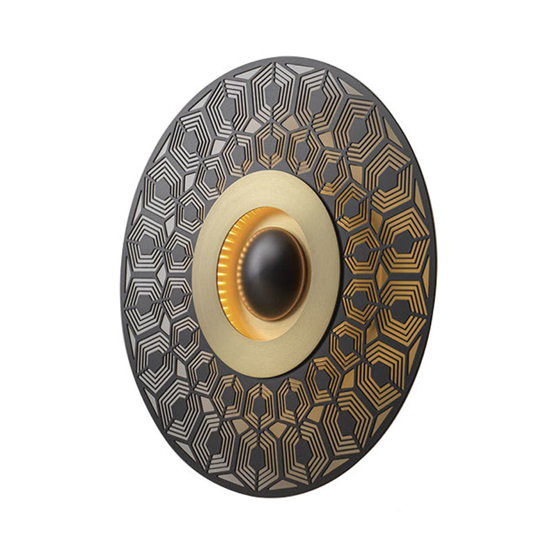 Skørter | LED Metal Flush Wall Sconce Colonialist Brass Circular Porch Wall Mount Light Fixture