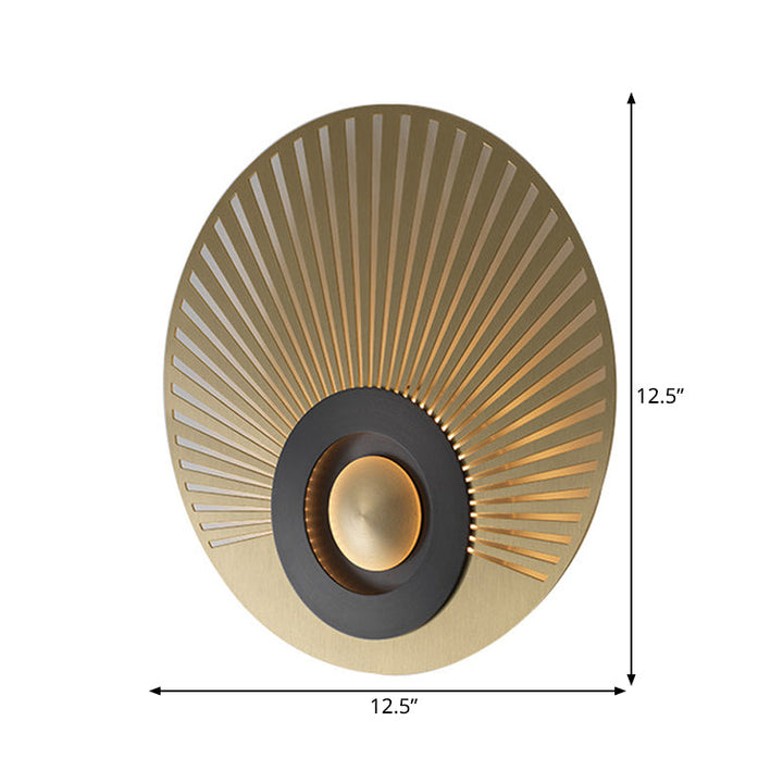 Skørter | LED Metal Flush Wall Sconce Colonialist Brass Circular Porch Wall Mount Light Fixture