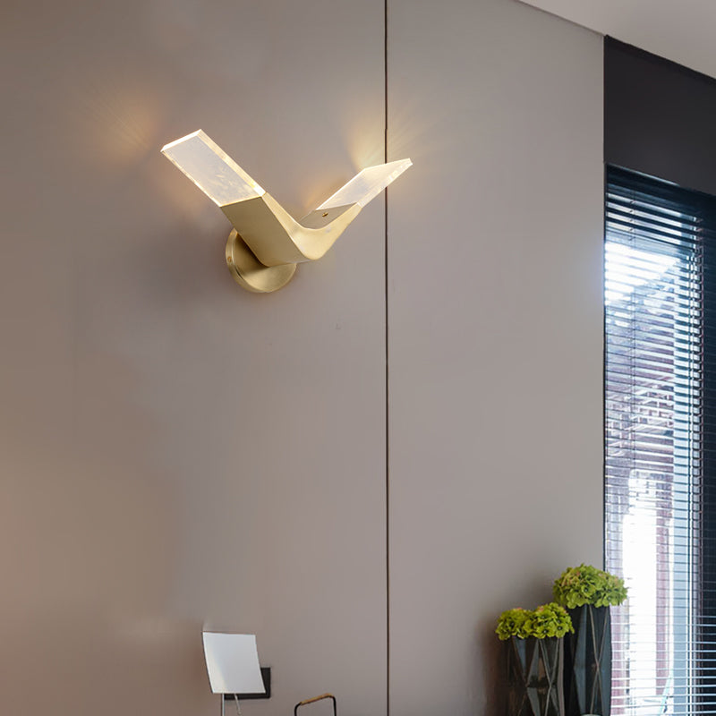 Skørter | V-shaped metal wall lamp Simplicity gold LED wall-mounted light fixture in warm/white light