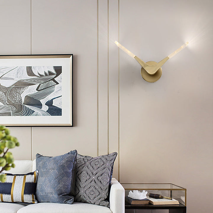 Skørter | V-shaped metal wall lamp Simplicity gold LED wall-mounted light fixture in warm/white light
