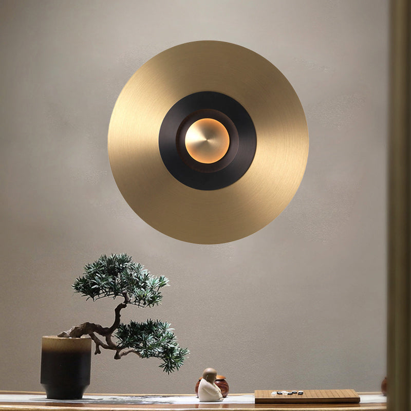 Skørter | Colonial Round Wall Mounted Lighting LED Metal Ceiling Light in Gold for Bedroom