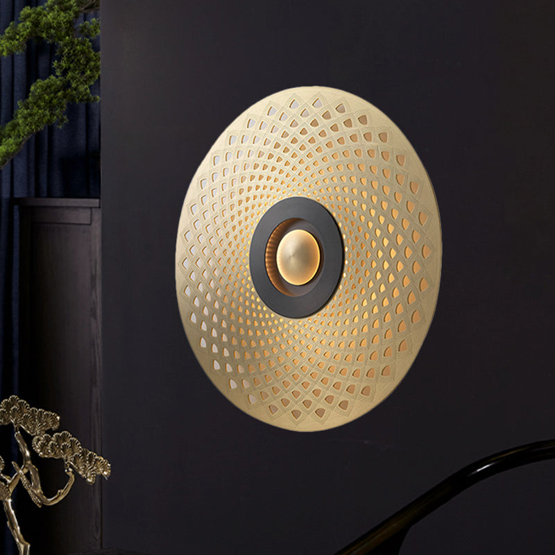 Skørter | Colonial Round Wall Mounted Lighting LED Metal Ceiling Light in Gold for Bedroom