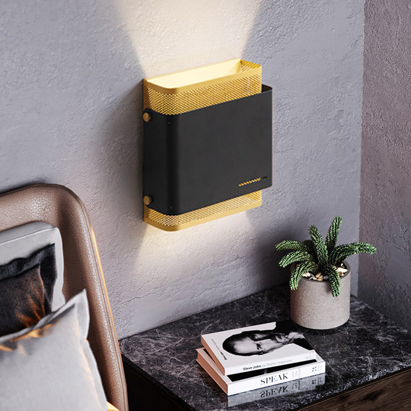 Skørter | Metal Black/White Flush Mount Square LED Colonialism Wall Light for Living Room