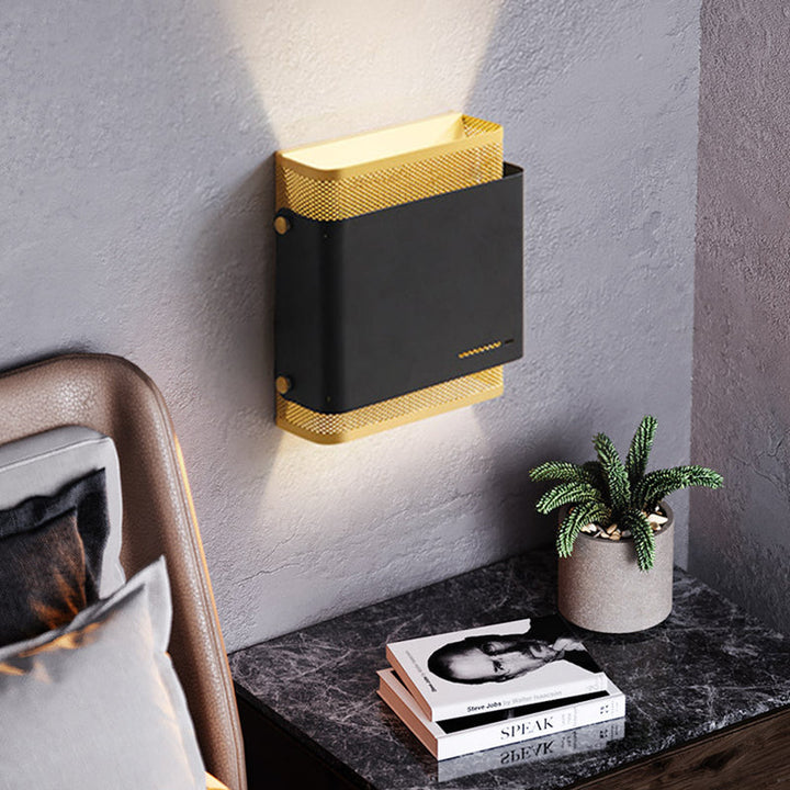 Skørter | Metal Black/White Flush Mount Square LED Colonialism Wall Light for Living Room