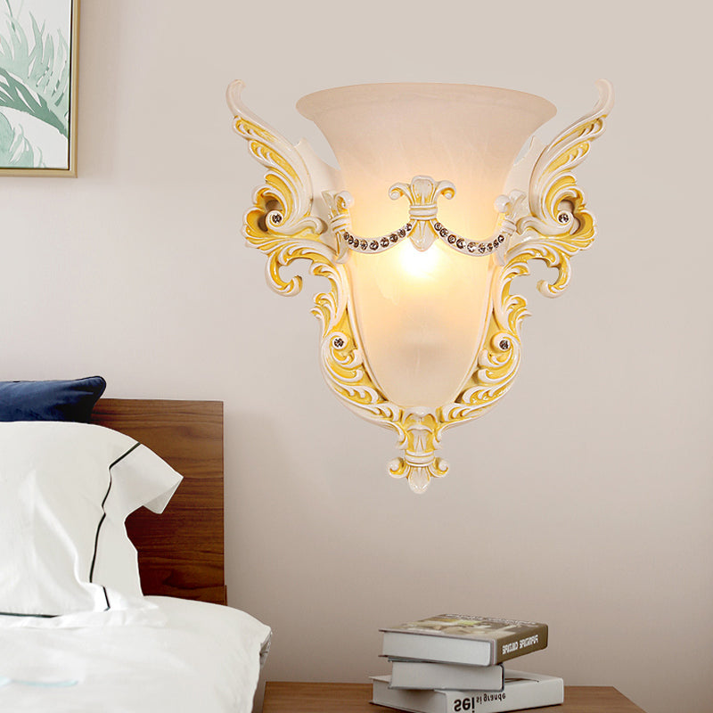 Skørter | Bell Frosted Glass Wall Lamp Colonial 1 Lamp Living Room Ceiling Light in White/Gold/White and Gold
