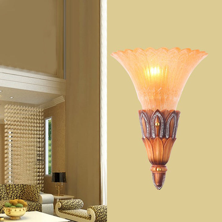 Skørter | Textured Glass Flower Sconce Light Colonial Single Head Living Room Flush Mount Wall Light in Brown