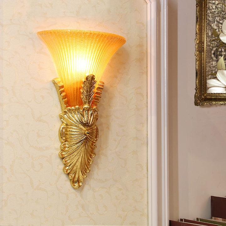 Skørter | Amber Glass Gold Wall Lighting Flared Single Bulb Colonialism Sconce Light Fixture for Hallway