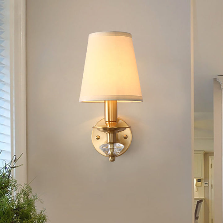 Skørter | Living Room Wall Light with Fabric Cone Shade Modern 1-Light Wall Light in Brass