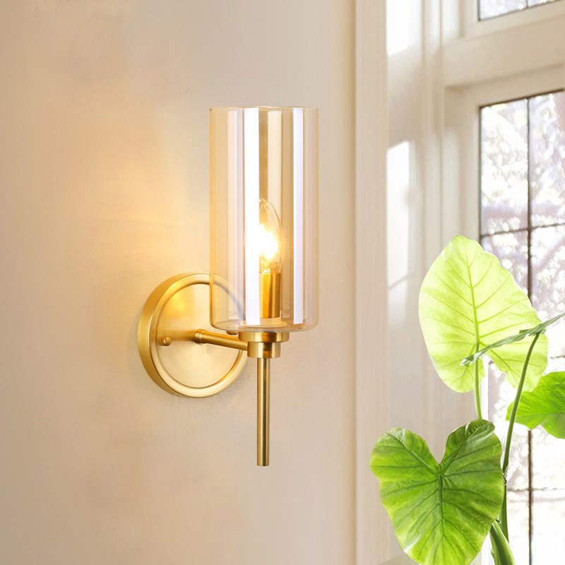 Skørter | Colonial Cylinder Wall Mounted Light Single Bulb Clear Glass Wall Lighting Fixture in Brass