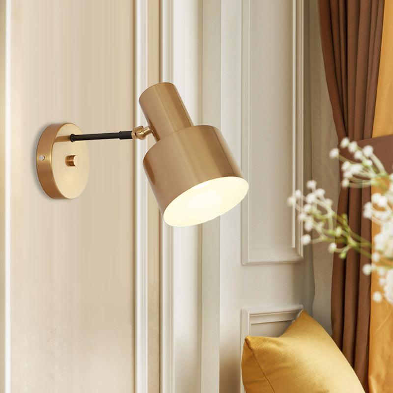 Skørter | 1 Lamp Round Wall Lamp Modernist Gold Finish Iron Wall Sconce Light with Adjustable Arm