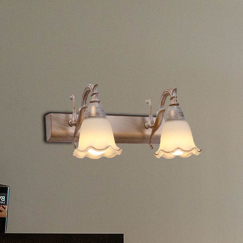 Skørter | 1/2/3-Head Wall Lamp Traditional Style Petal Shade Frosted Glass and Metal Wall Lamp in Copper/White