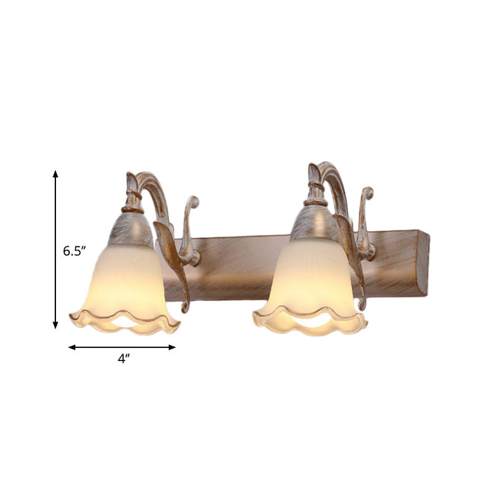 Skørter | 1/2/3-Head Wall Lamp Traditional Style Petal Shade Frosted Glass and Metal Wall Lamp in Copper/White