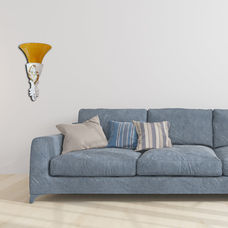 Skørter | White/Gold Engraved Wall Lamp Colonization Metal 1 Lamp Wall Lighting Fixture with Tapered Amber Glass Shade
