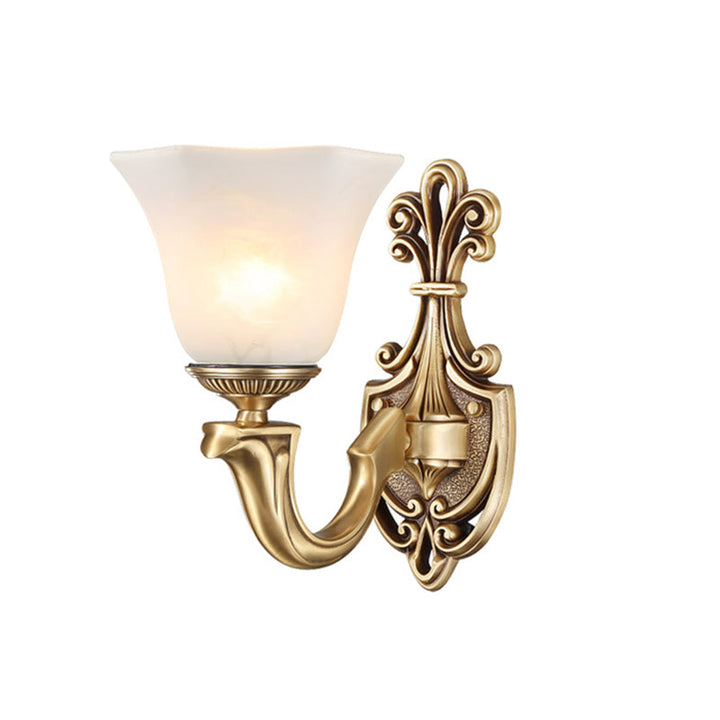 Skørter | 1/2 Bulbs Trumpet Wall Light Tradition Opal Glass Wall Lighting with Curved Arm in Brass