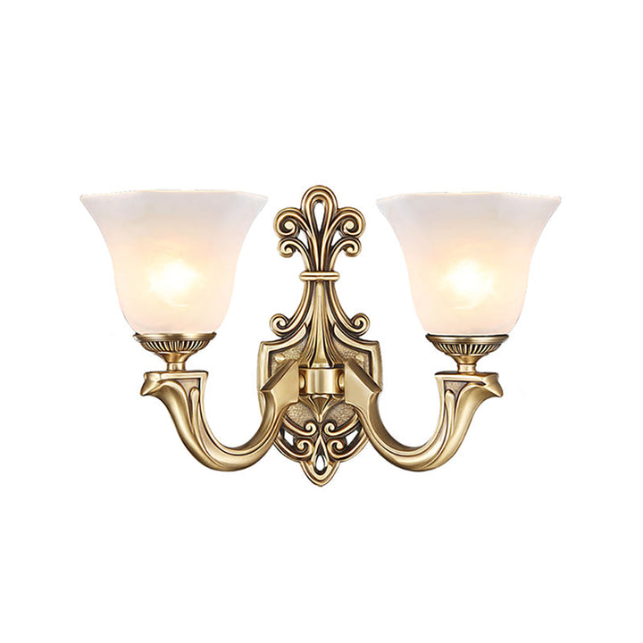 Skørter | 1/2 Bulbs Trumpet Wall Light Tradition Opal Glass Wall Lighting with Curved Arm in Brass