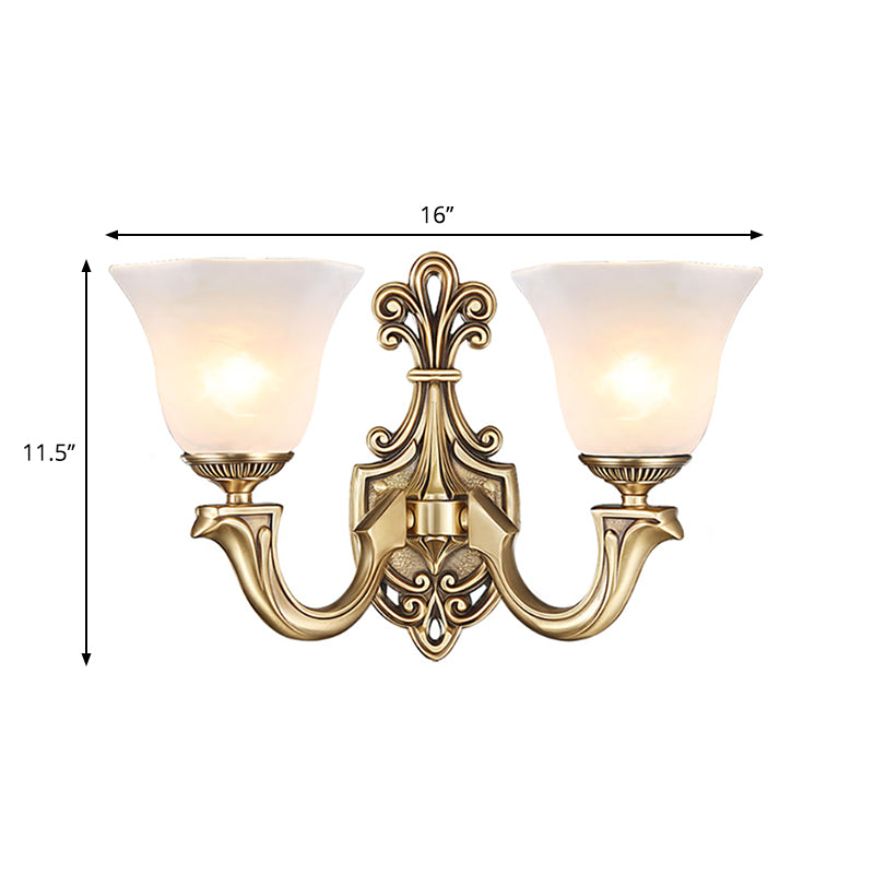 Skørter | 1/2 Bulbs Trumpet Wall Light Tradition Opal Glass Wall Lighting with Curved Arm in Brass