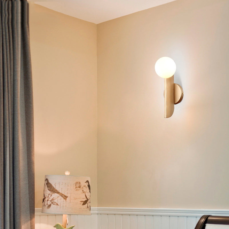 Skørter | Simple Ball Shape Wall Lamp Matte White Glass 1 Light Gold Wall Mount Light