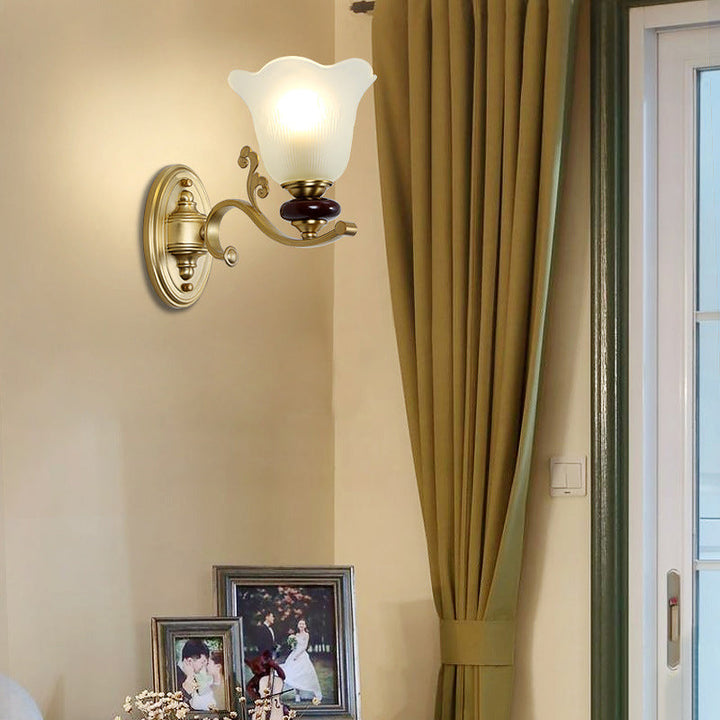 Skørter | 1/2-Bulb Sconces Light Fixture with Petal Shade Frosted Glass Traditional Stylish Bedroom Wall Mounted Light in Gold