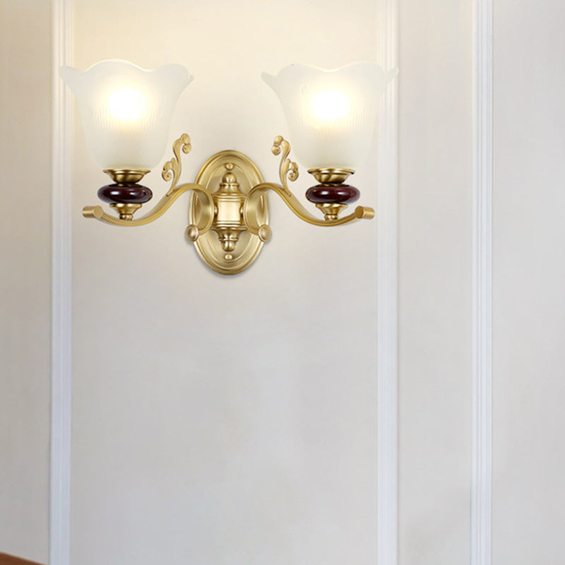 Skørter | 1/2-Bulb Sconces Light Fixture with Petal Shade Frosted Glass Traditional Stylish Bedroom Wall Mounted Light in Gold