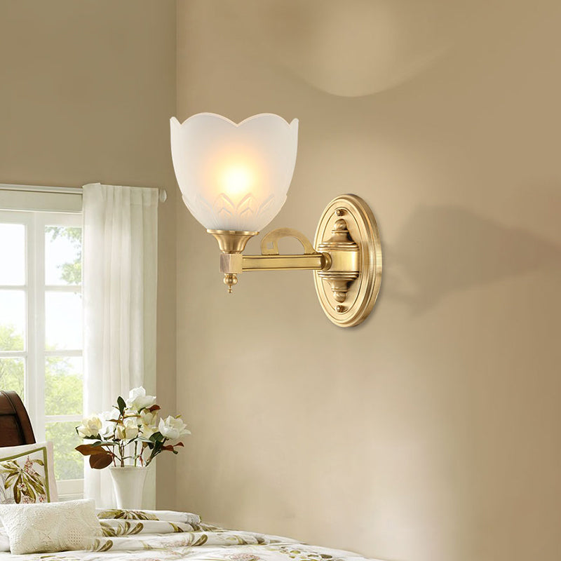 Skørter | Bell Shade Corridor Wall Mount Light Traditional Style Frosted Glass 1/2-Light Gold Finish Wall Lamp