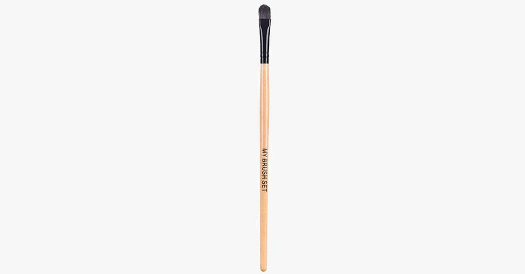 Lisslune | Medium Eyeshadow Brush - Fits Your Personality and Style