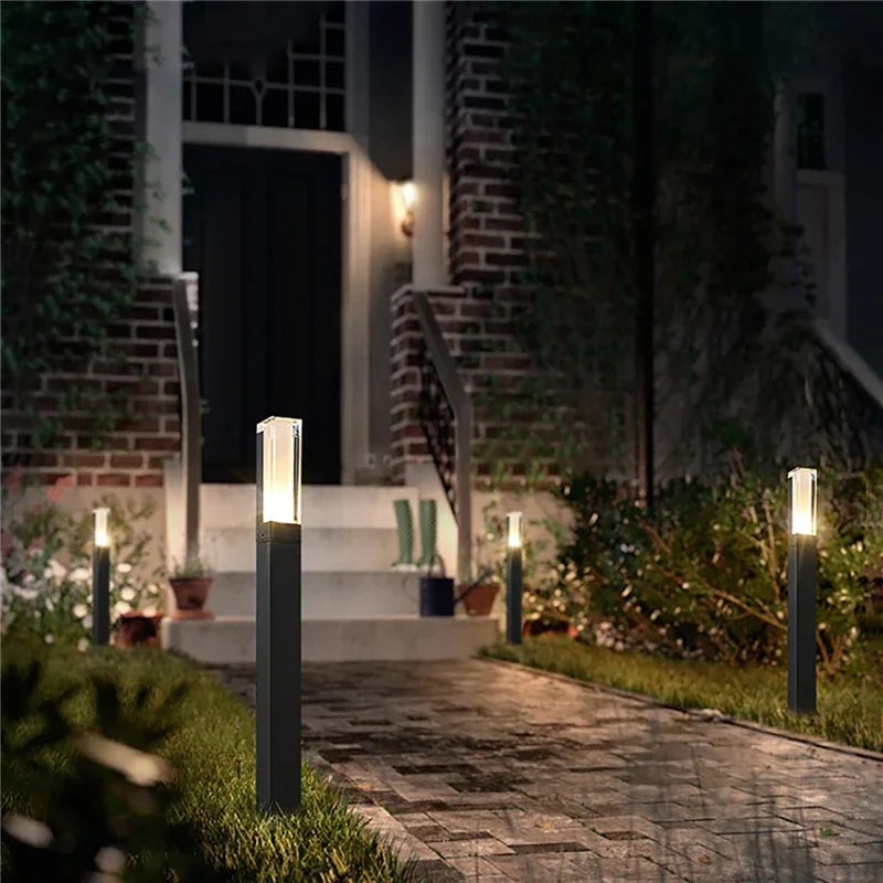 Lisslune | Elegant Solar Post Light