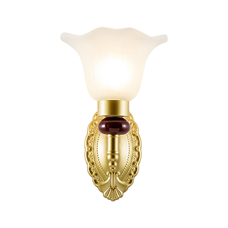 Skørter | 1/2-Head Wall Lamp with Petal Shade Opal Glass Vintage Style Bedroom Wall Lamp in Gold