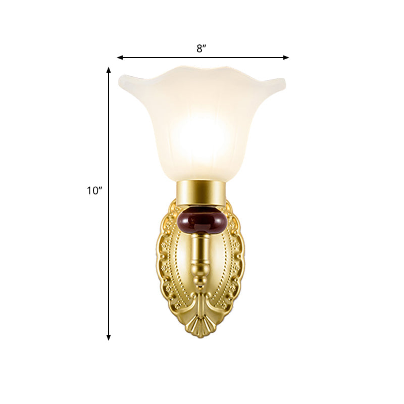 Skørter | 1/2-Head Wall Lamp with Petal Shade Opal Glass Vintage Style Bedroom Wall Lamp in Gold