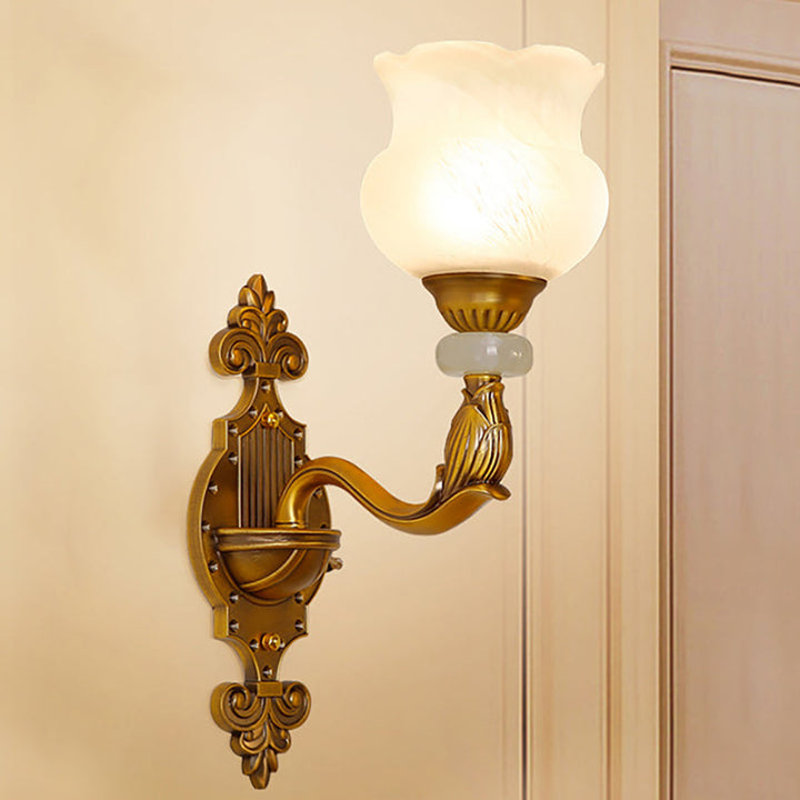 Skørter | 1/2-Pear Floral Wall Light Classic Style Milk Glass Wall Lamp with Brass Carved Back Panel