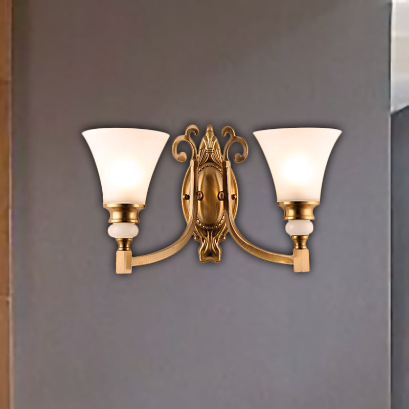 Skørter | Flared Shade Bedroom Wall Lighting Vintage Style Frosted Glass 1/2-Light Brass Finish Wall Lamp