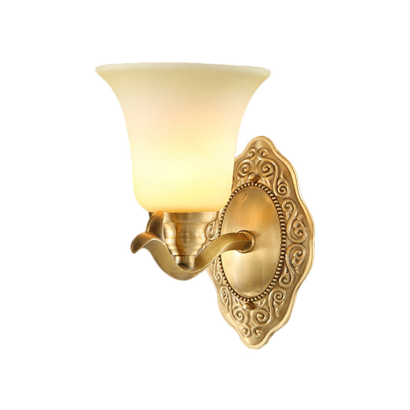 Skørter | Traditional bell-shaped wall lighting 1/2-light frosted glass wall lamp with gold metal arm