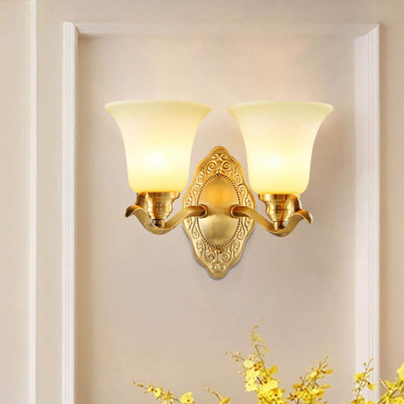 Skørter | Traditional bell-shaped wall lighting 1/2-light frosted glass wall lamp with gold metal arm