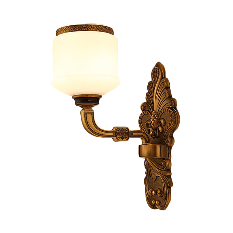 Skørter | 1/2-Light Wall Mount Lighting Vintage Style Drum Shade White Glass Wall Lamp in Brass