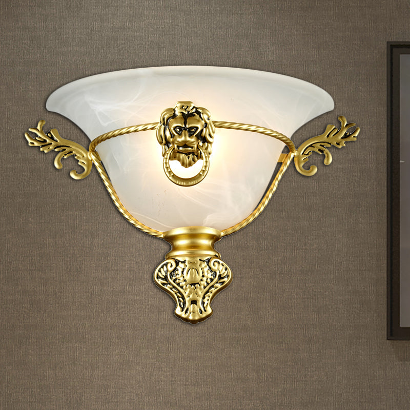 Skørter | 1 Bulb Trumpet Wall Lamp Colonial Opal Glass Wall Light with Copper/Brass Lion Metal Decor for Nightstand