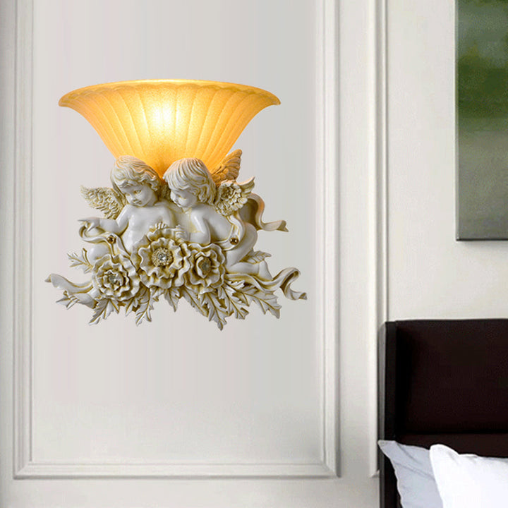 Skørter | Curved Frosted Glass Wall Lamp Retro Style 1-Light Yellow Flush Wall Lamp with Pink/Beige Rose Details