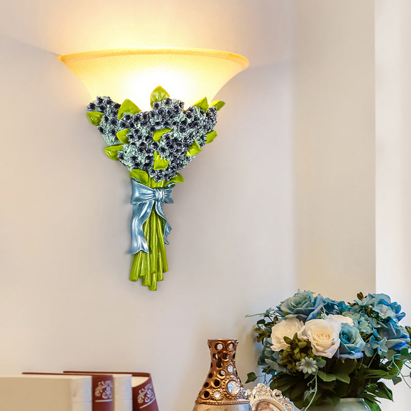Skørter | Single Flush Wall Light Contemporary Gypsophila Resin Wall-Mounted Light Fixture in Green
