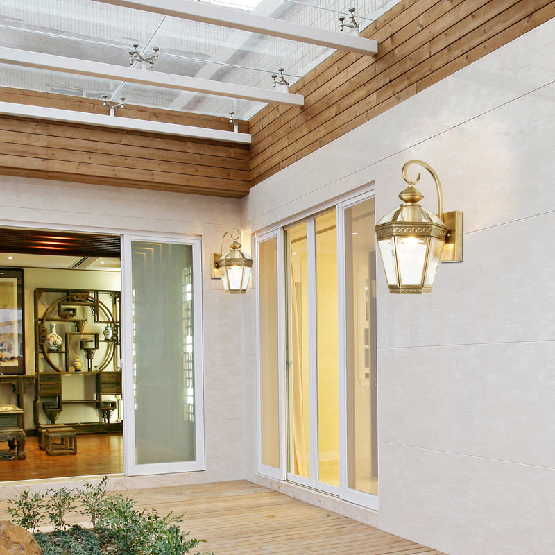 Skørter | Geometric metal wall lamp Traditional 1-light foyer wall-mounted light fixture in gold